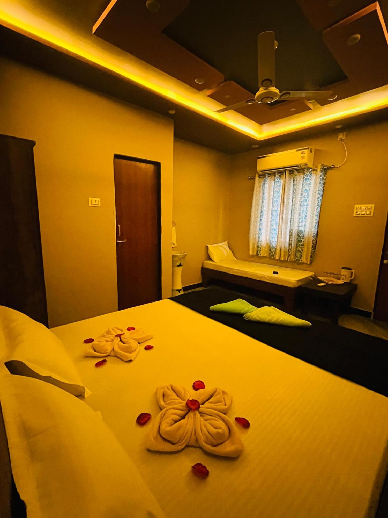 Kamdhenu Home Stay Garudeshwar Экстерьер фото